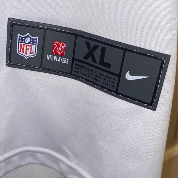 Men’s XL Nike Raider’s Jersey (Marshawn Lynch) - Picture 2 of 4